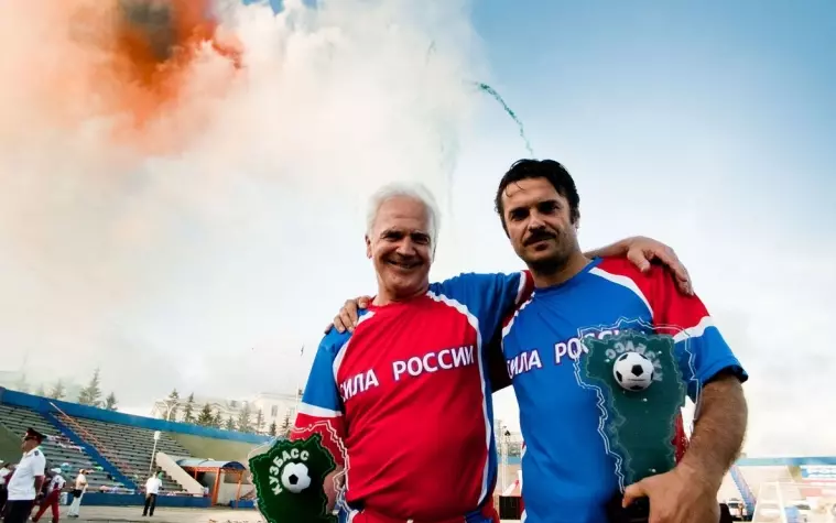 Фото: Звездный футбол в Кемерове 15