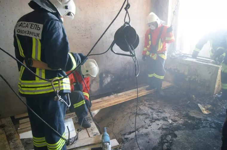 Фото: На месте новокузнецкой трагедии 13