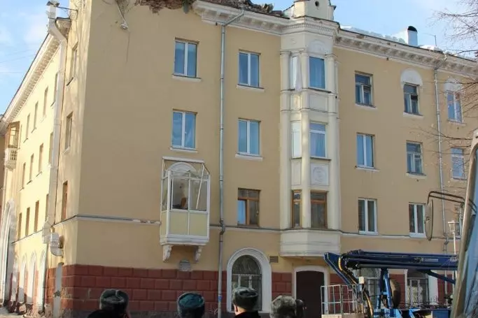 Фото: Обрушение башни на крыше в Кемерове 3