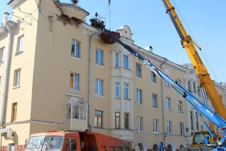 Фото: Обрушение башни на крыше в Кемерове 7