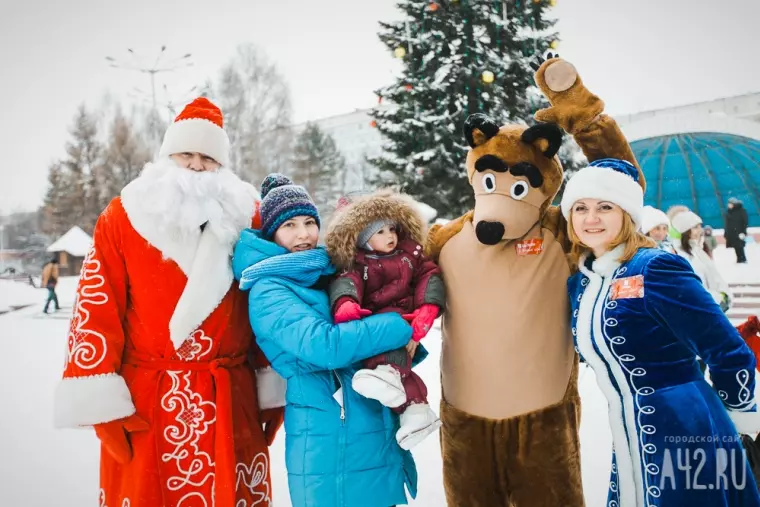 Фото: Кемерово посетили Деды Морозы Банка Москвы 2