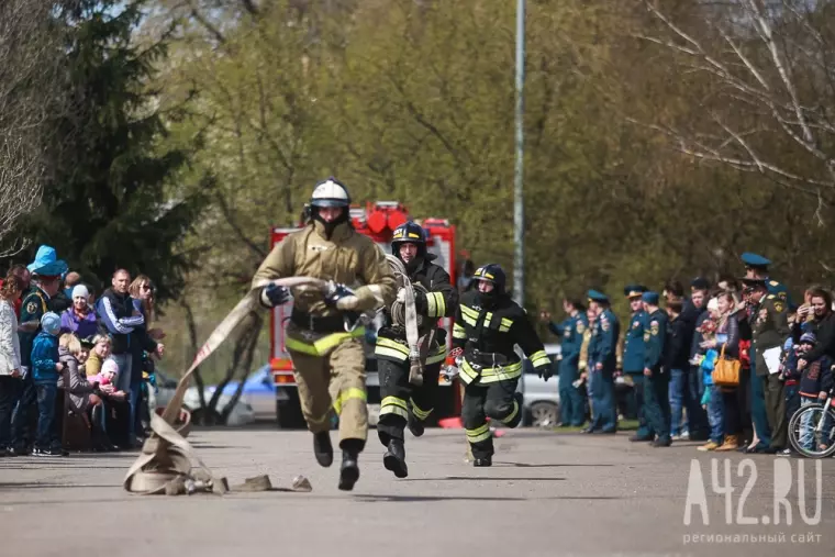 Фото: 367 лет пожарной охране России 14