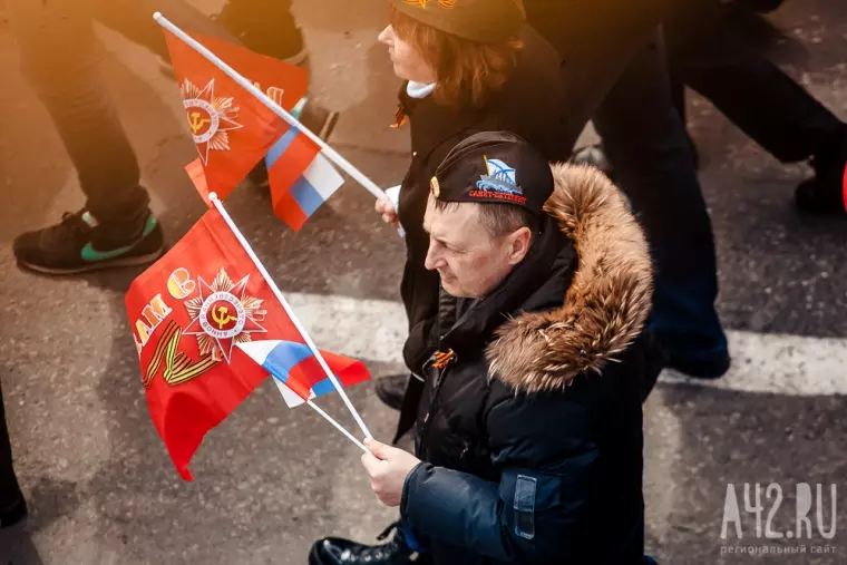 Фото: «Бессмертный полк» в Кемерове: вид сверху  41