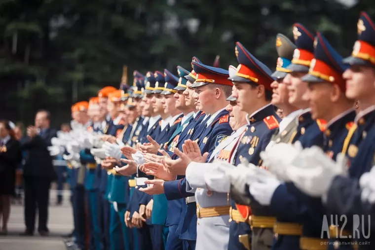 Фото: В Кемерове состоялся выпуск воспитанников губернаторских учебных заведений 3