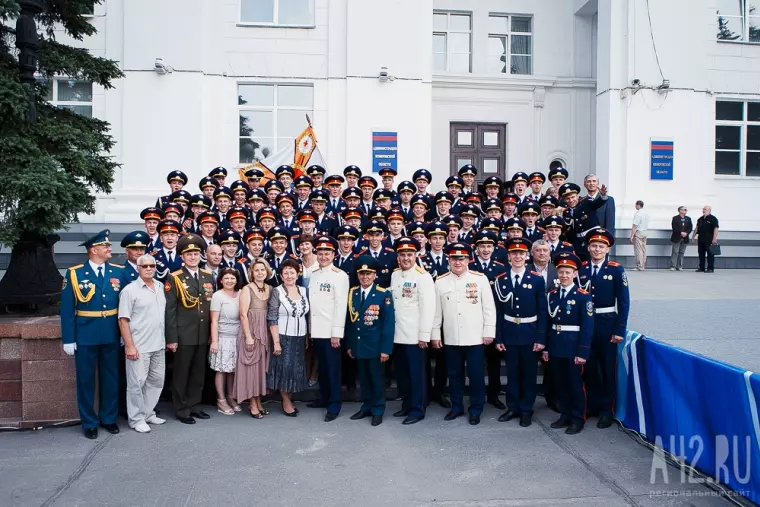 Фото: В Кемерове состоялся выпуск воспитанников губернаторских учебных заведений 41