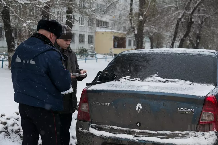 Фото: В Кемерове начали эвакуировать мешающие уборке снега автомобили 11