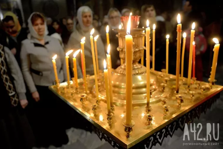 Фото: Свет Рождества: праздничная служба в Знаменском соборе Кемерова 10