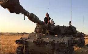 Невероятно сексуальные девушки израильской армии покорили соцсети 7