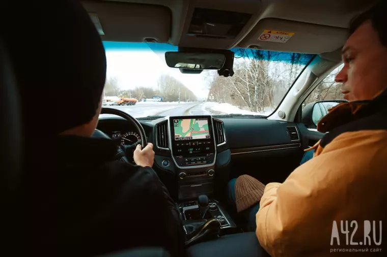 Тест-драйв автомобиля Toyota Land Cruiser 200 7