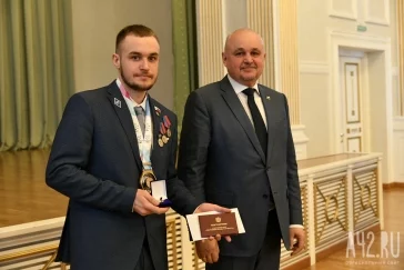 Фото: Губернатор Кузбасса наградил лучших молодых спортсменов региона 3