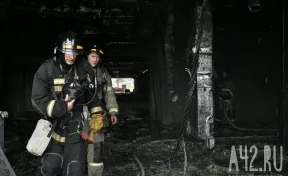 В МЧС рассказали подробности пожара в строящемся ледовом дворце «Кузбасс»