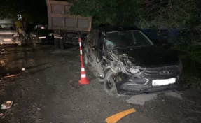 В Тюмени мужчина повредил девять автомобилей при угоне грузовика