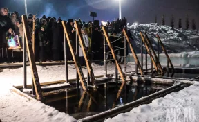 Кузбассовцам перечислили базовые правила для безопасного крещенского купания