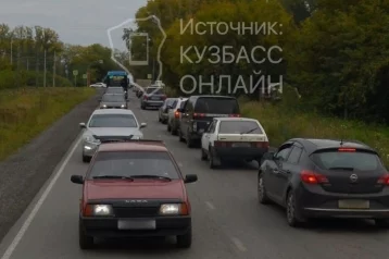 Фото: Кемеровчане предложили способ уменьшить пробки на въезде в город 1