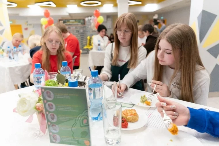 Фото: В Кемерове выбрали лучшего школьного повара 6