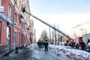 Фото: В Кемерове в доме на Советском проспекте произошёл пожар 1
