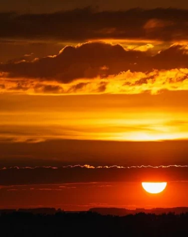 Три сильные вспышки класса М зафиксировали на Солнце