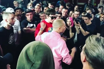 Фото: Кто победил: в Петербурге прошёл рэп-баттл года Oxxxymiron с Гнойным 1