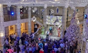 Филармония Кузбасса приглашает подростков на новогоднюю Dance-party