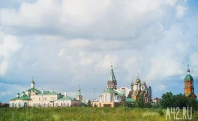 79% жителей России считают себя верующими
