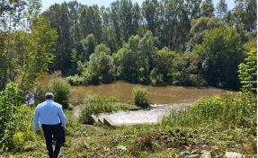 Мэр Новокузнецка проверил ход работ по откачке воды в подтопленном районе