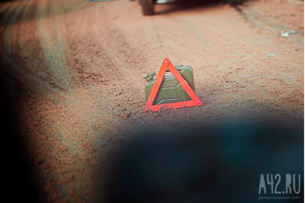 В Новокузнецке странное тройное ДТП на проспекте Курако удивило водителей