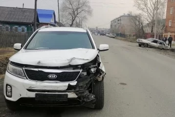 Фото: Ребёнок пострадал при столкновении двух автомобилей в Кузбассе 1