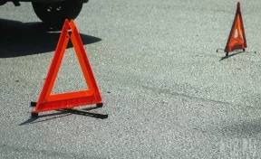 В Новокузнецке на кольце произошло ДТП с участием пассажирского автобуса