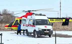 Мальчика с врождённым пороком сердца доставили из Кузбасса в Новосибирск вертолётом