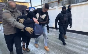 Жителя Екатеринбурга задержали через 5 минут после выхода из колонии