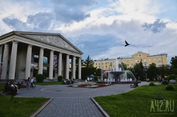 Фото: Знаменитые новосибирские театры «Глобус» и «Красный факел» покажут свои спектакли в Кемерове 1