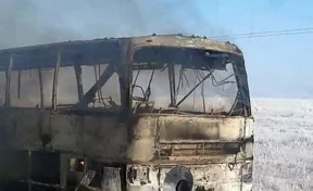 Дальнобойщики рассказали, из-за чего мог загореться автобус в Казахстане 