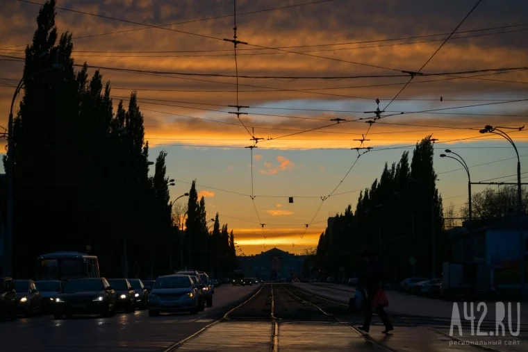 Фото: Золотой час: осенний закат в Кемерове 15