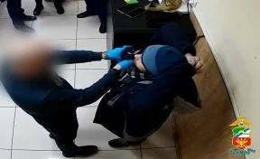 В Кемерове 25-летний мужчина попался с 23 свёртками гашиша: дело ушло в суд