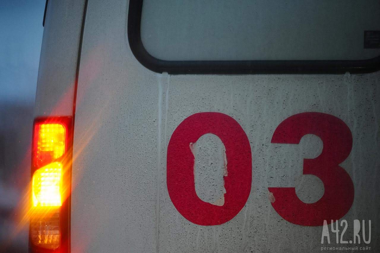 В Кузбассе автомобиль сбил 7-летнего ребёнка: момент ДТП попал на видео