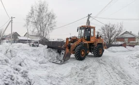 За зиму с кемеровских улиц вывезли более 1,6 миллиона кубометров снега