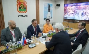 Губернатор Середюк обсудил планы по обновлению автобусного парка Кузбасса с ПАО «КАМАЗ»