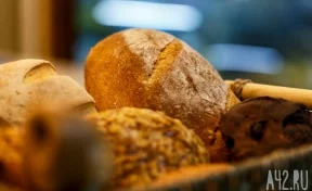 Биолог назвала признаки опасного для здоровья хлеба
