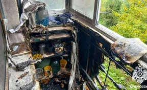 47 человек эвакуировались, двоих вывели спасатели во время пожара в Мариинске