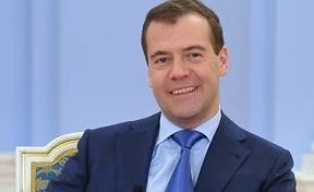 Медведев резко высказался в адрес давшего «советы» по отношениям РФ и Люксембурга посла США