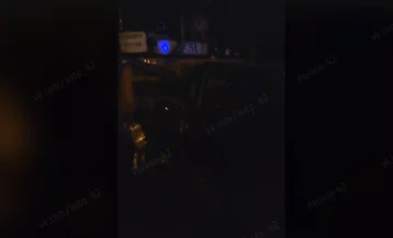 Фото: В Кемерове такси смяло после столкновения с автобусом, есть пострадавший 1