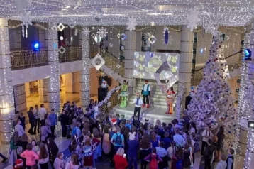 Фото: Филармония Кузбасса приглашает подростков на новогоднюю Dance-party 1