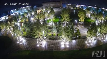 Фото: Кемеровчане обсуждают ночные фото Сквера Ангелов 1