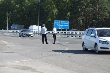Фото: В МВД рассказали подробности ареста шести автомобилей на трассе Кемерово — Ленинск-Кузнецкий 1