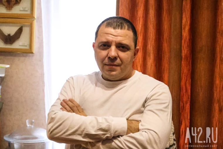 Фото: Полгода жил батраком в Таиланде, ловил бабочек в Перу, спасался от гигантских пиявок во Вьетнаме: как кемеровский энтомолог собрал 250 тысяч насекомых 27