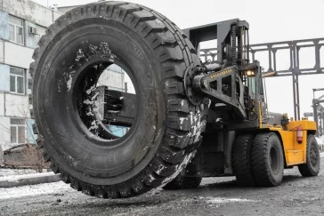 Фото: «Кузбассразрезуголь» внедряет современную систему мониторинга состояния крупногабаритных шин карьерных самосвалов 1