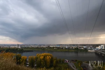 Фото: Синоптики предупредили кузбассовцев о сильном дожде и грозах 1 июня 1
