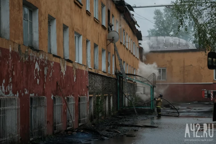 Фото: Серьёзный пожар в Прокопьевске 30