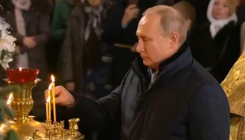 Фото: Путин встретил Рождество в Спасо-Преображенском соборе Петербурга 1