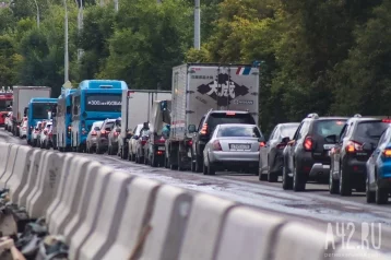 Фото: Кемеровчане в День шахтёра встали в 9-балльных пробках 1